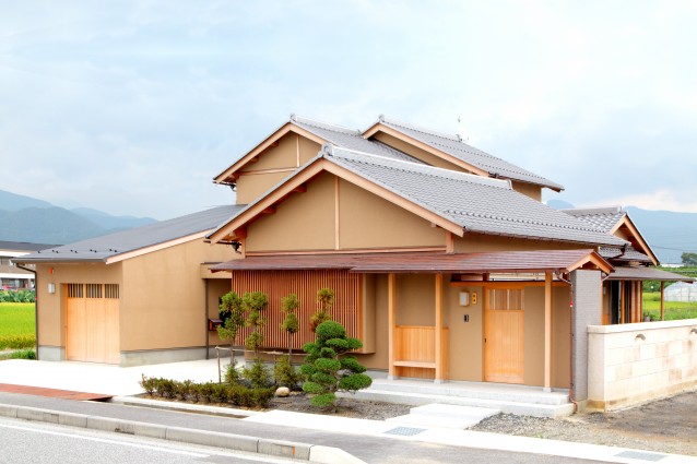 粋と美とゆたかに住まう終の棲家