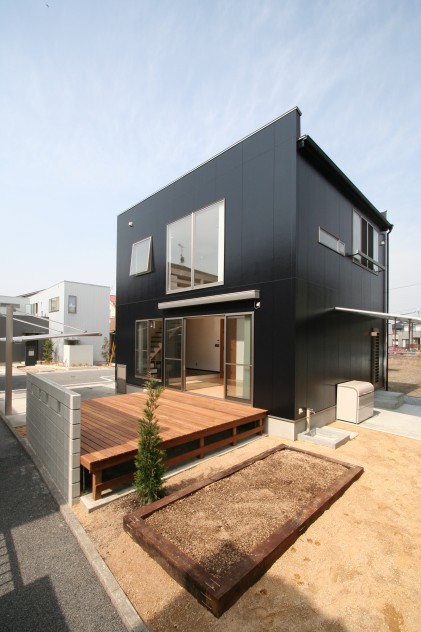 CUBiC HOUSE BLACK LABEL